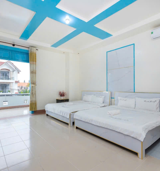 Amy Villa 18 Kim Ngân Đi Bộ Ra Biển