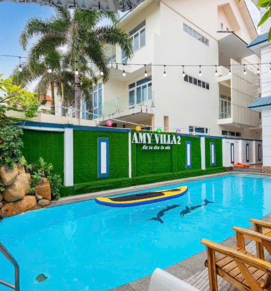Amy Villa 18 Kim Ngân Đi Bộ Ra Biển