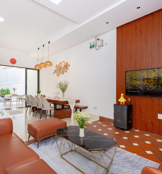 14 Nguyễn Hiền Đi Bộ Ra Bãi Tắm Thùy Vân