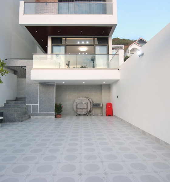 Villa 160/15 Trần Phú - Bãi Dâu - View Biển - Đi Bộ Ra Biển