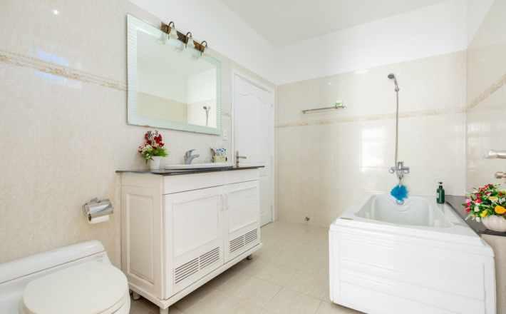 Villa 69 Trần Phú View Biển Sát Biển
