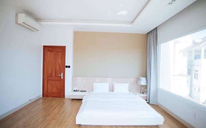 10 Nguyễn Hữu Tiến