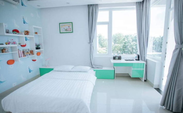 10 Nguyễn Hữu Tiến