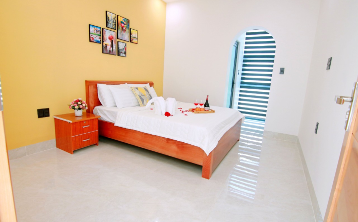 Villa 160/15 Trần Phú - Bãi Dâu - View Biển - Đi Bộ Ra Biển