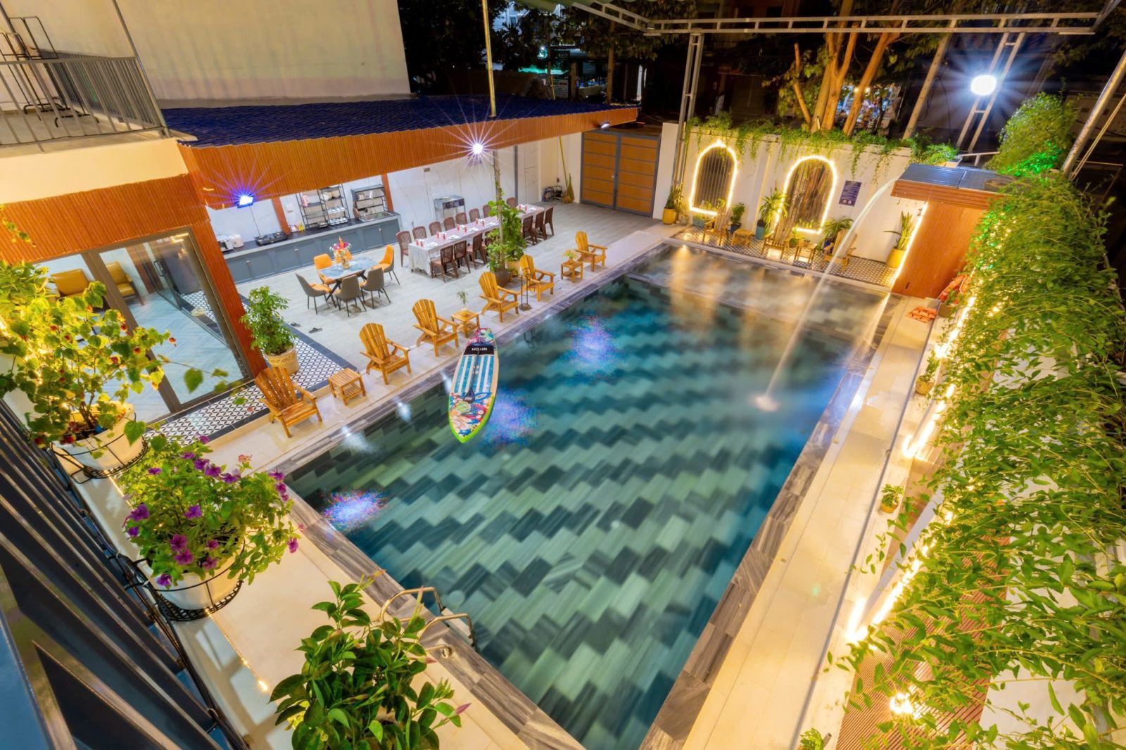 Amy Villa 50 Võ Thị Sáu Villa Hồ Bơi Vũng Tàu, ánh đèn lung linh về đêm