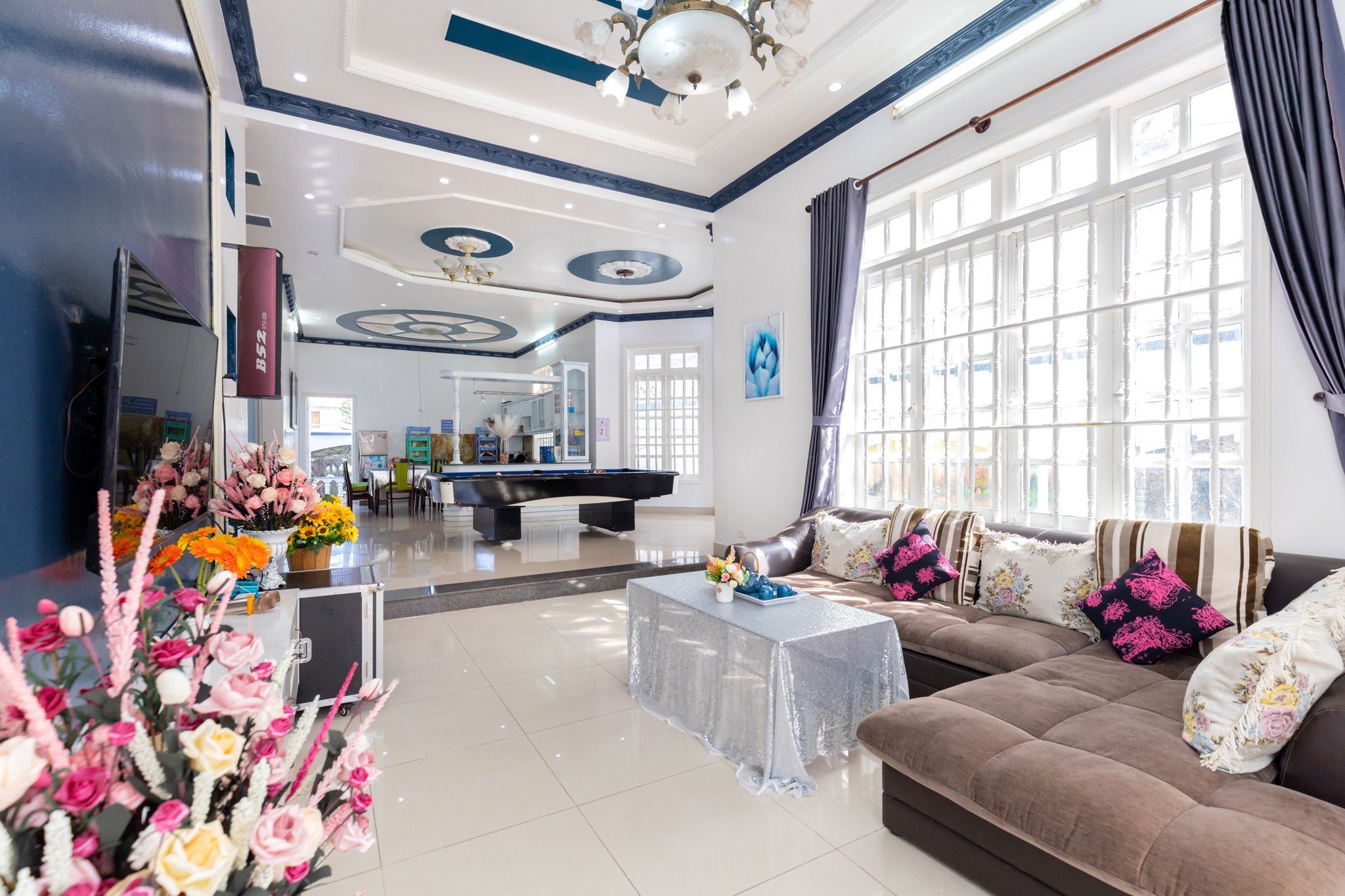 Amy Villa 7 Đi Bộ Ra Biển Bãi Sau Thùy Vân Đầy Đủ Giải Trí